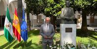 El Defensor asiste al homenaje a Blas Infante en el Parlamento de Andalucía