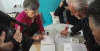 El Defensor del Pueblo andaluz propone medidas que sirvan de guía para solucionar el grave problema de los cortes de luz en distintos barrios de Andalucía