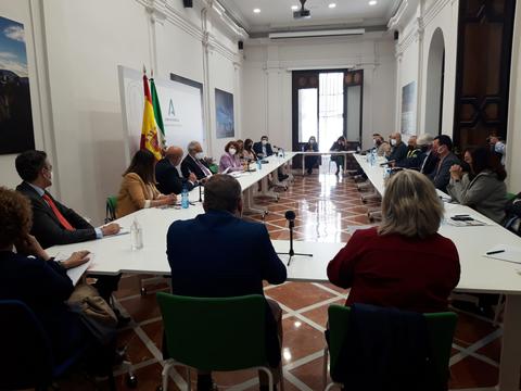 Foto de la reunión con eEntidades públicas de Mediación de Málaga