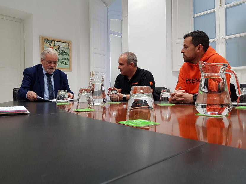 Queremos conocer las medidas para garantizar la asistencia a bomberos voluntarios acusados en Lesbos Queremos conocer las medidas para garantizar la asistencia a bomberos voluntarios acusados en Lesbos