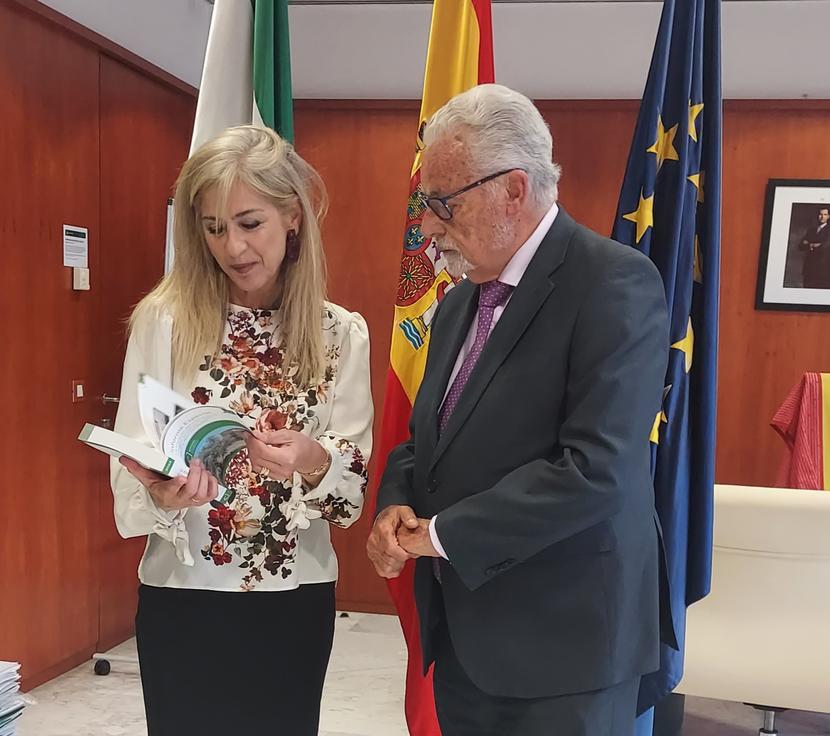 El Defensor de la Infancia continúa con la consejera de Desarrollo Educativo la ronda de contactos con los responsables autonómicos El Defensor de la Infancia continúa con la consejera de Desarrollo Educativo la ronda de contactos con los responsables autonómicos