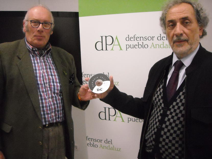 MARTES, 13 horas. El Defensor del Ciudadano de Málaga entrega su informe anual de 2012.
