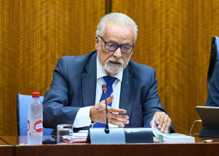 El Defensor de la Infancia reclama una normativa específica para garantizar el derecho a la educación en los colegios públicos rurales El Defensor de la Infancia reclama una normativa específica para garantizar el derecho a la educación en los colegios públicos rurales