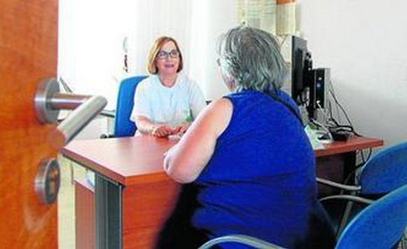 El Defensor del Pueblo andaluz aboga por un acuerdo que fije los límites "infranqueables" de la sanidad andaluza