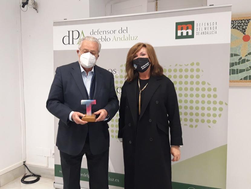 Trabajamos con la Asociación de Transexuales de Andalucía en la defensa de los derechos de este colectivo Trabajamos con la Asociación de Transexuales de Andalucía en la defensa de los derechos de este colectivo