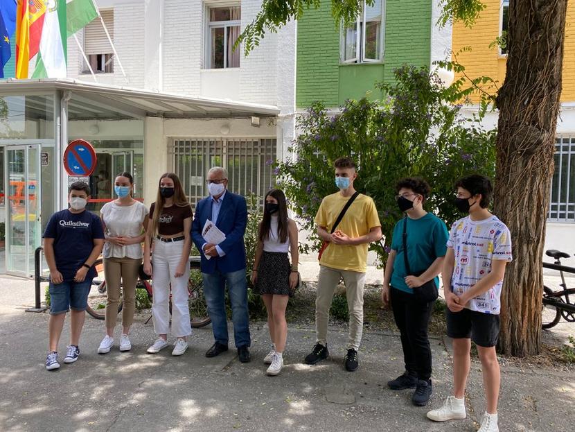 El Defensor del Menor en Andalucía valora la aprobación de la ley nacional de protección a la infancia El Defensor del Menor en Andalucía valora la aprobación de la ley nacional de protección a la infancia