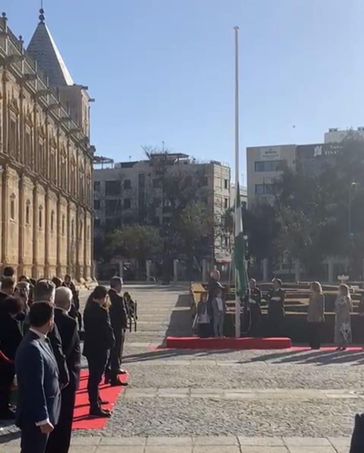 El Defensor insta a las administraciones públicas, en el Día de Andalucía, a la misión de ejercer de cuidadores El Defensor insta a las administraciones públicas, en el Día de Andalucía, a la misión de ejercer de cuidadores