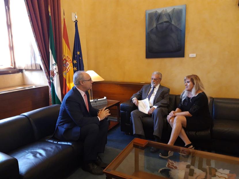 El Defensor del Pueblo andaluz presenta un Informe Especial sobre los Equipos Psicosociales en Andalucía El Defensor del Pueblo andaluz presenta un Informe Especial sobre los Equipos Psicosociales en Andalucía