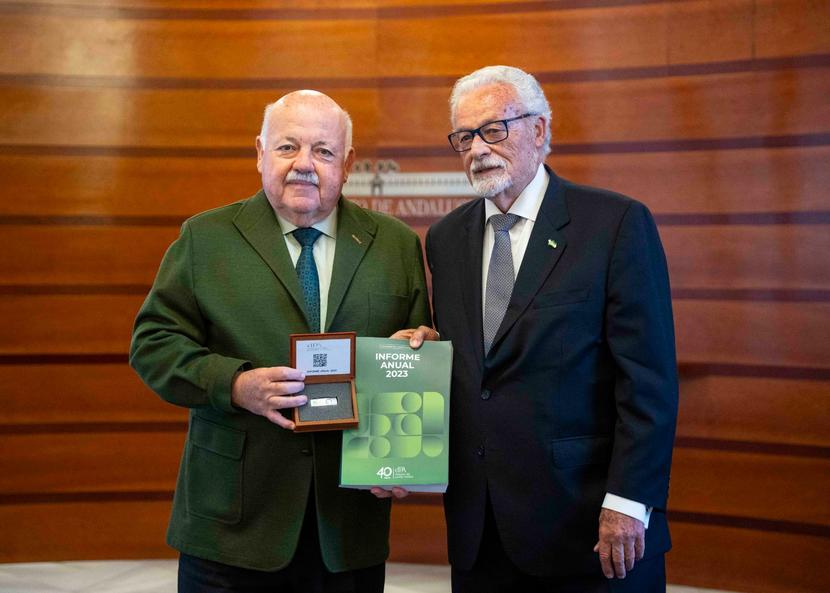 La atención a la población vulnerable, la salud mental y la igualdad de género, temas destacados del Informe Anual 2023 del Defensor del Pueblo andaluz La atención a la población vulnerable, la salud mental y la igualdad de género, temas destacados del Informe Anual 2023 del Defensor del Pueblo andaluz