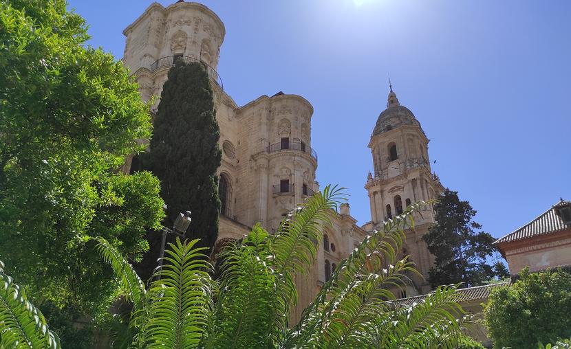 La oficina de atención ciudadana del Defensor del Pueblo Andaluz estuvo en Málaga capital el 11 y 12 de mayo de 2021