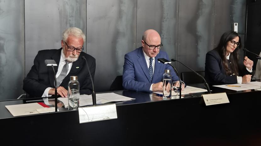 Maeztu reivindica los cuidados como columna vertebral de la dignidad y de los derechos sociales en Andalucía