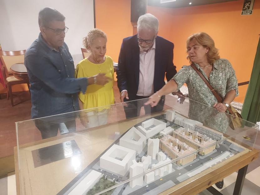 El Defensor del Pueblo andaluz obtiene el compromiso de los poderes públicos para avanzar en la dignificación de Cerro de Moro en Cádiz El Defensor del Pueblo andaluz obtiene el compromiso de los poderes públicos para avanzar en la dignificación de Cerro de Moro en Cádiz