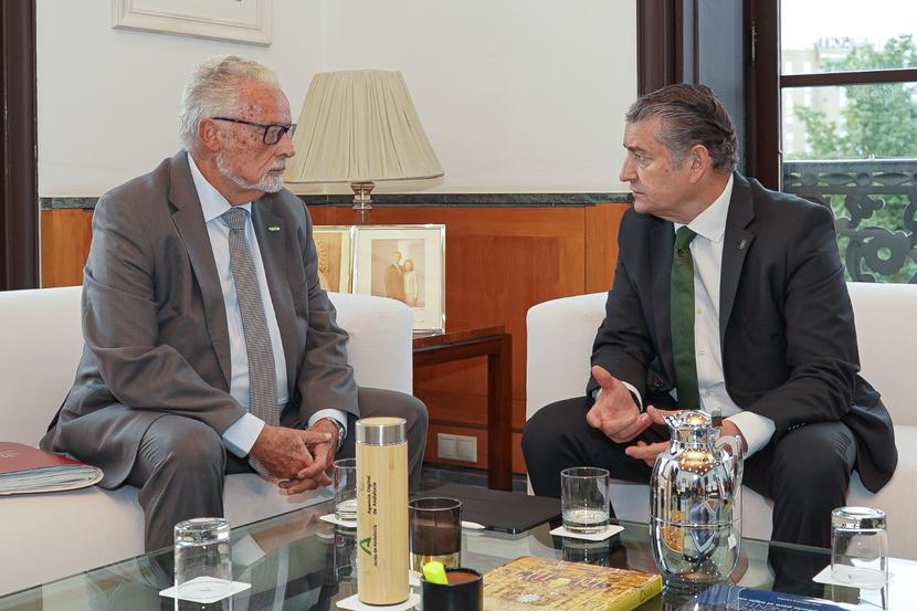 El Defensor del Pueblo andaluz mantiene la primera sesión de coordinación y seguimiento con el consejero de la Presidencia de la Junta de Andalucía El Defensor del Pueblo andaluz mantiene la primera sesión de coordinación y seguimiento con el consejero de la Presidencia de la Junta de Andalucía