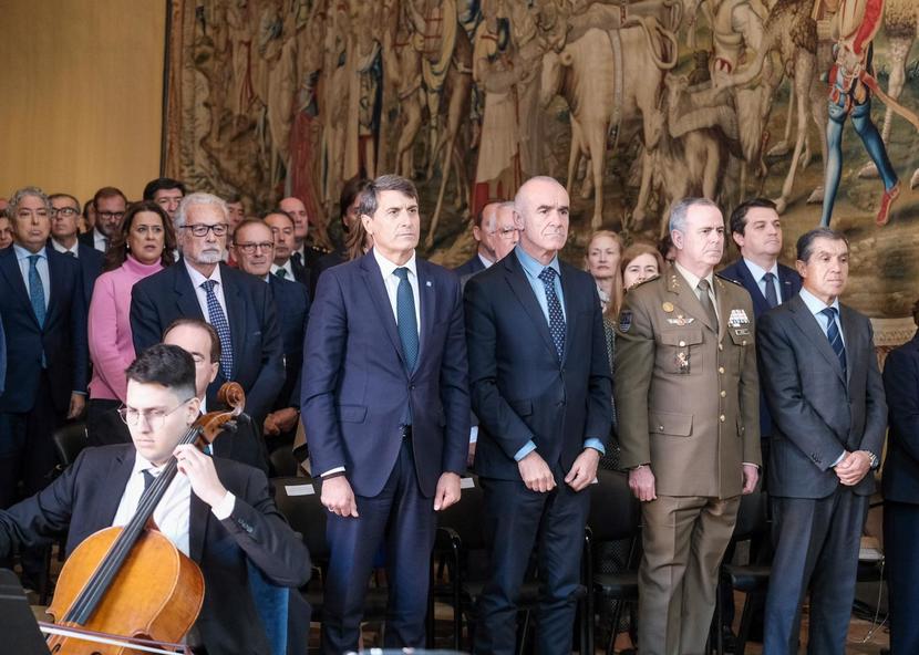 El Defensor asiste a la celebración del 40 aniversario del Parlamento de Andalucía El Defensor asiste a la celebración del 40 aniversario del Parlamento de Andalucía